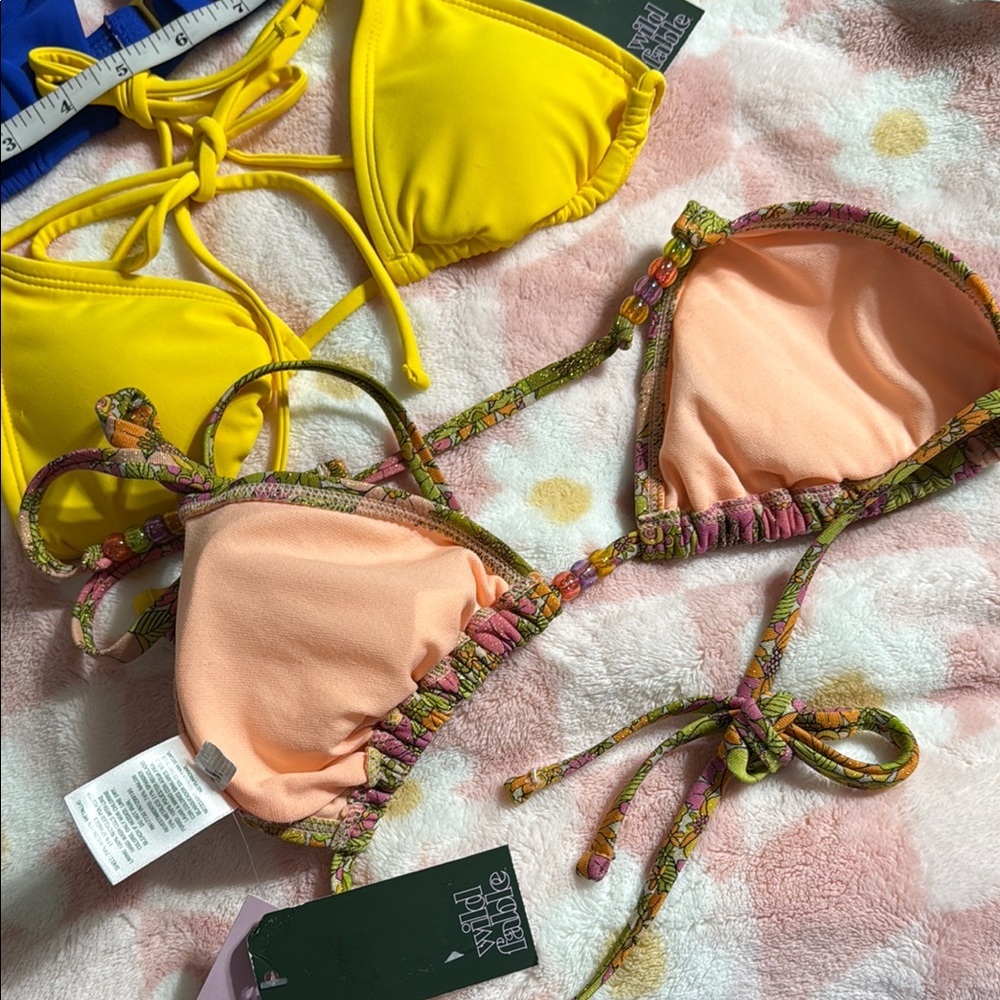 Vibrant Bikini Set with Floral Design - Picture 5 of 10